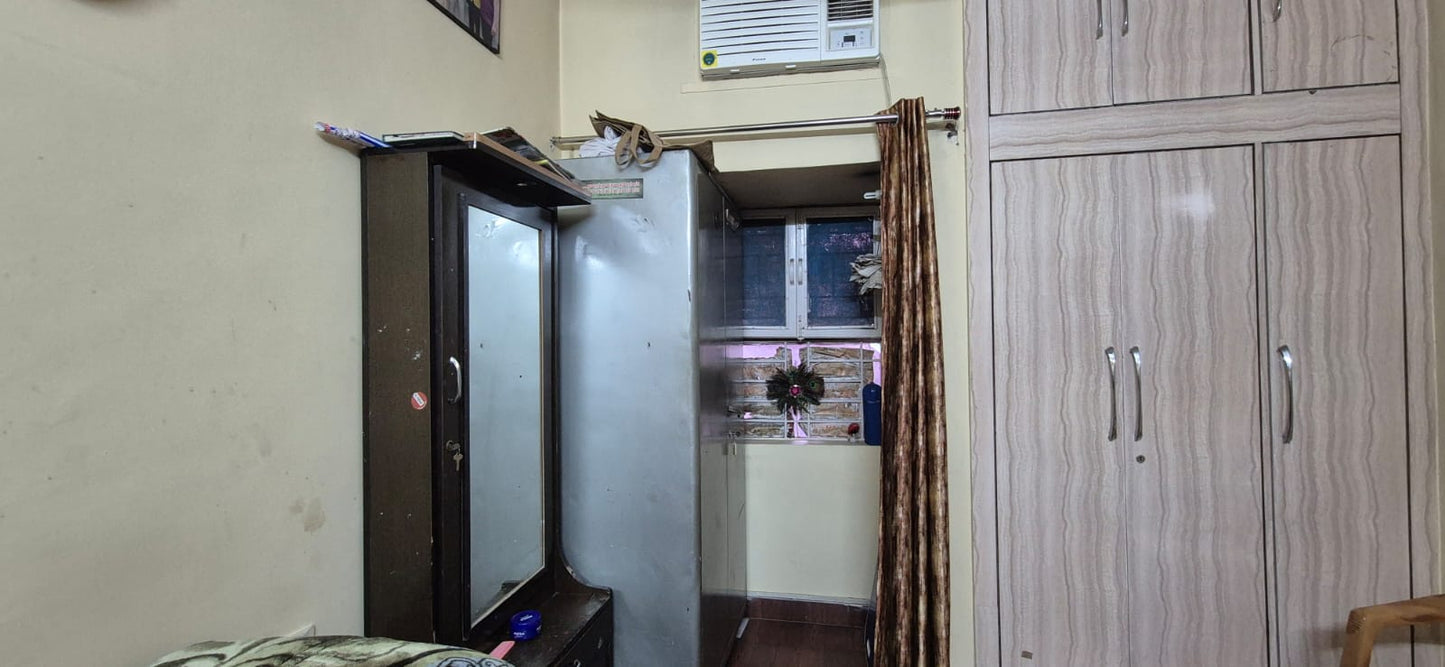 Affordable 4BHK Extended Flat | 1st Floor | Sector A, Vasant Kunj | 3 Open Parking | ₹3.5 Cr