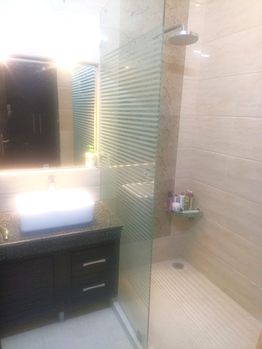 4bhk villa wash room 2