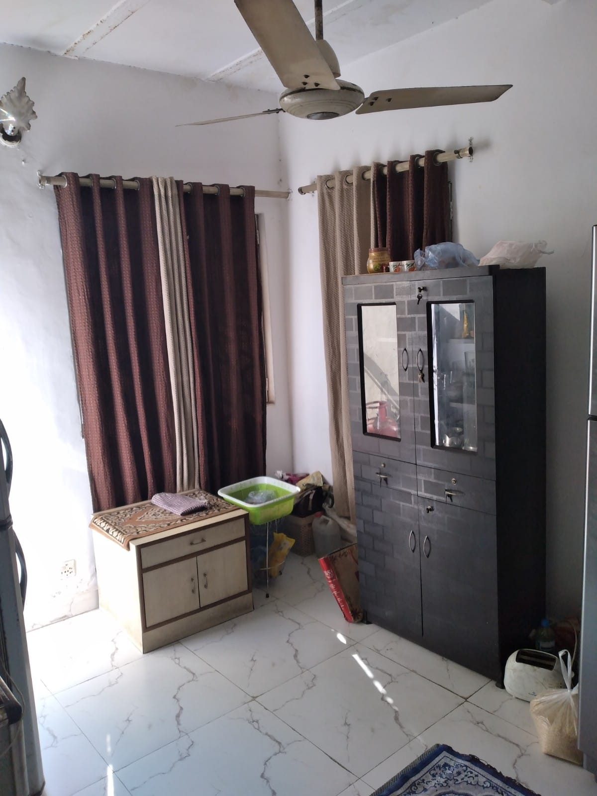 Spacious 2BHK Extended DDA Flat with Terrace Rights – B-9 Vasant Kunj (1100 sq. ft)