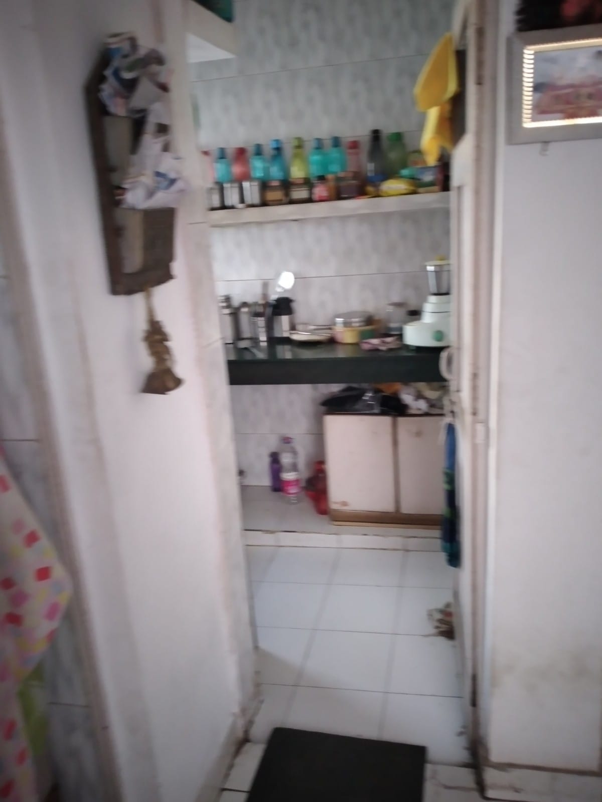 Spacious 2BHK Extended DDA Flat with Terrace Rights – B-9 Vasant Kunj (1100 sq. ft)