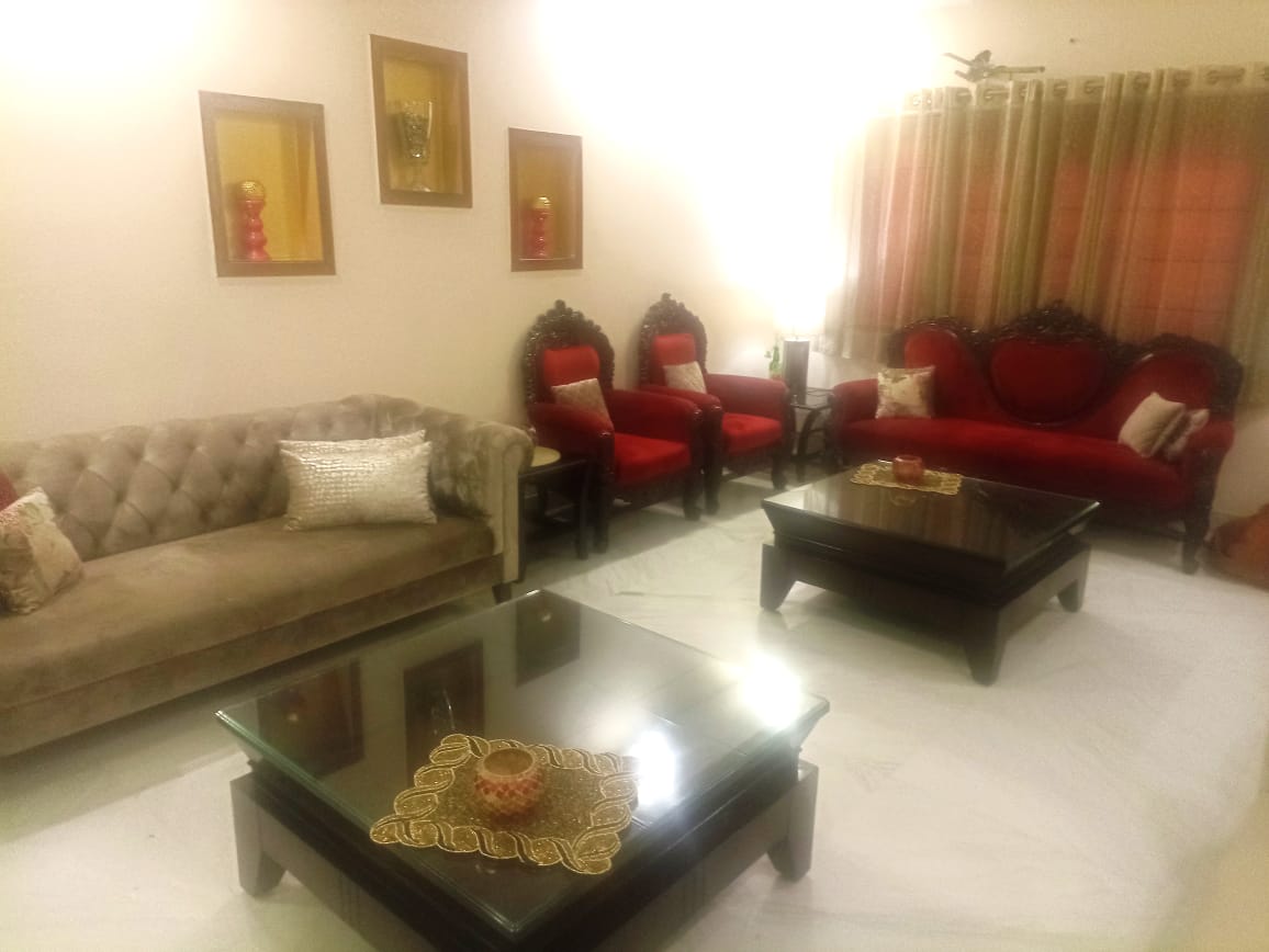 drawing room area in 4bhk villa